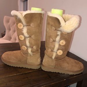 Bailey Button Triplet II Boot